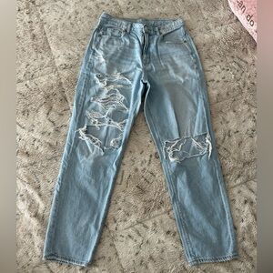 American Eagle Outfitters Light Blue Distressed Boyfriend Jeans